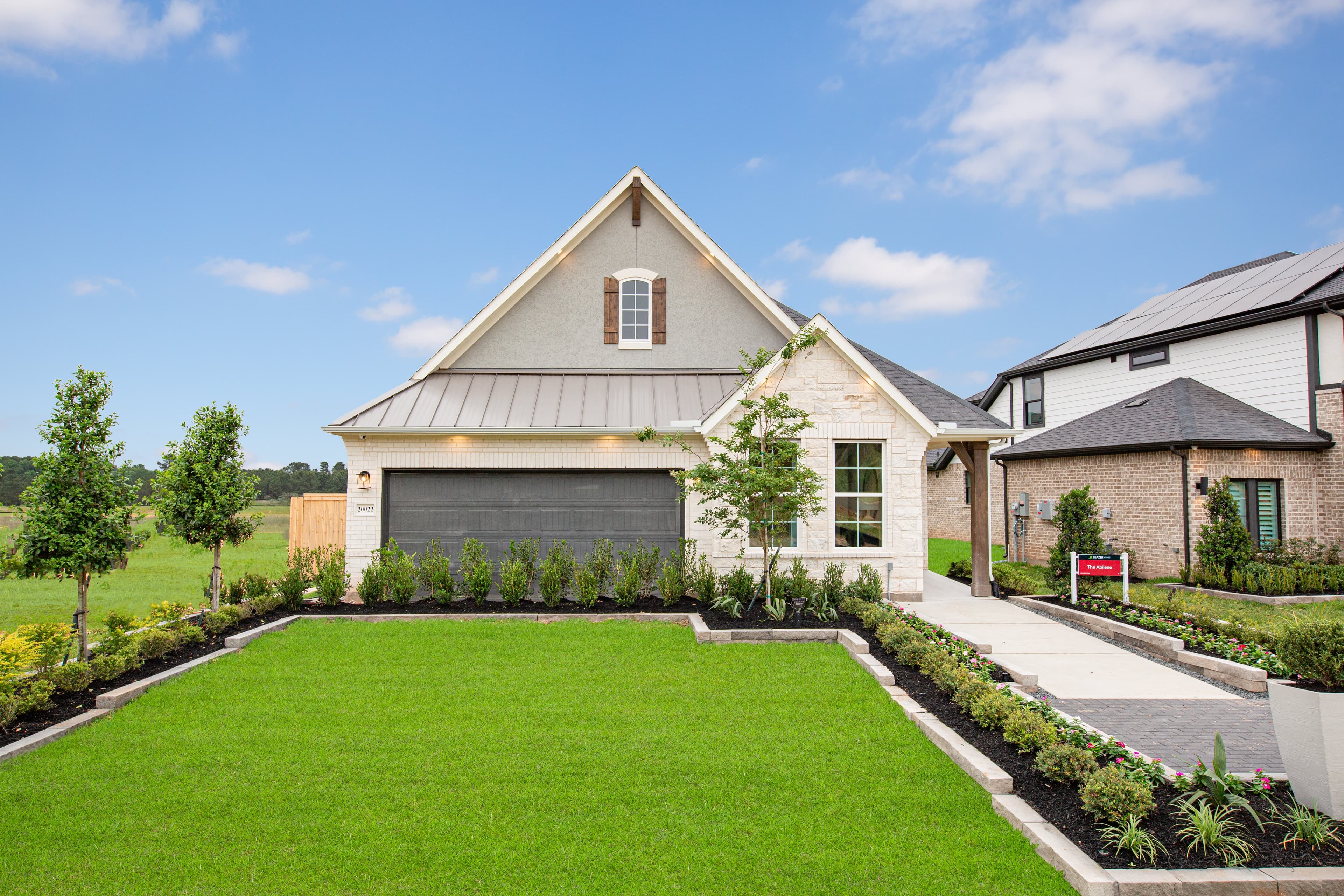 Abilene Front elevation.jpg