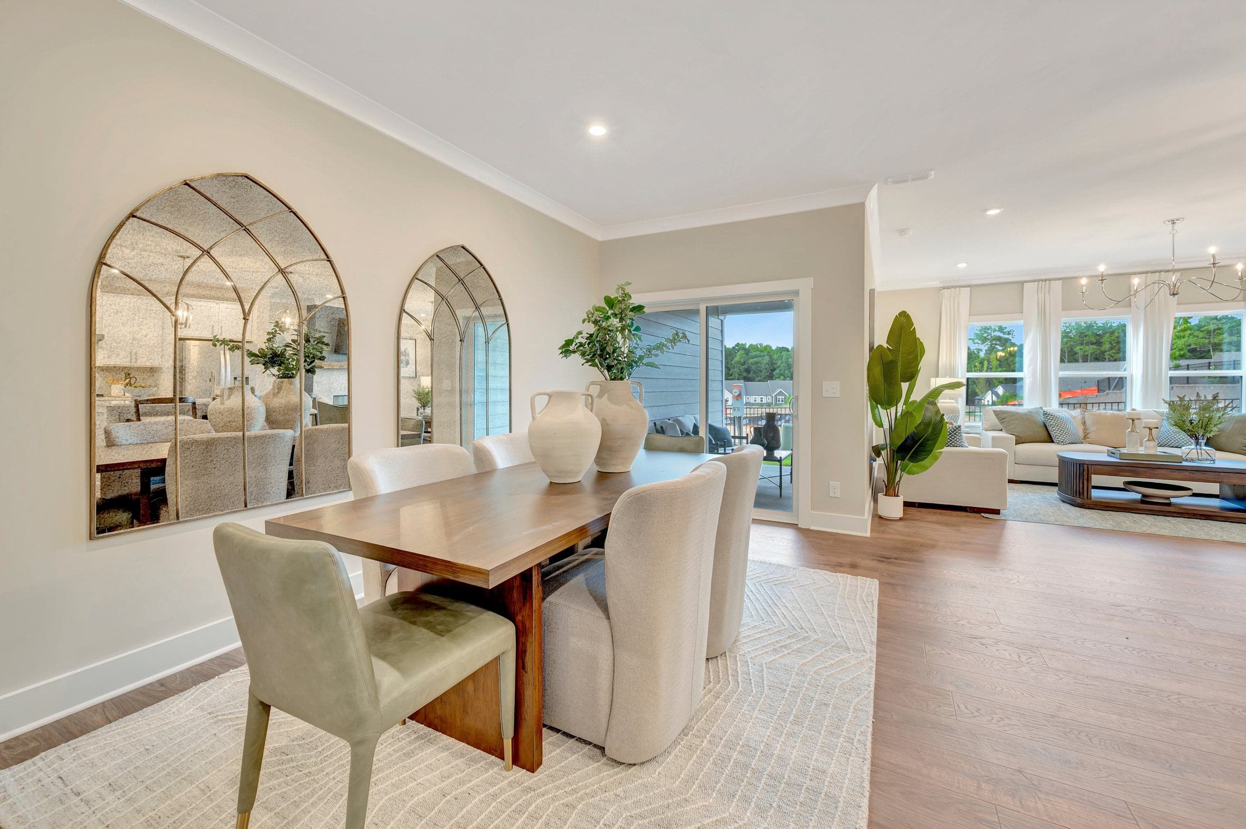 Maxwell Dining Area