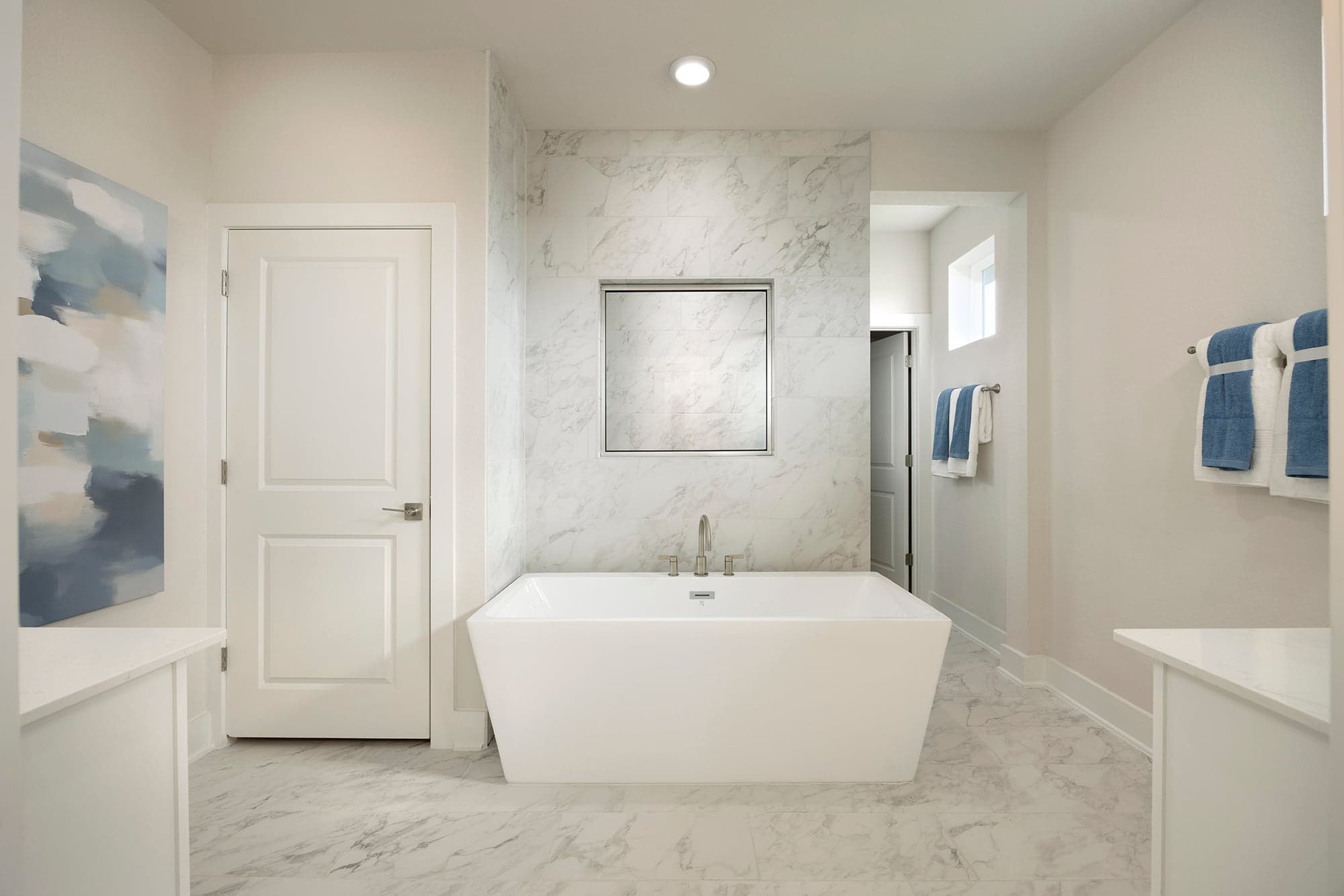 Venado_Aransas_Bath 1 tub_web.jpg