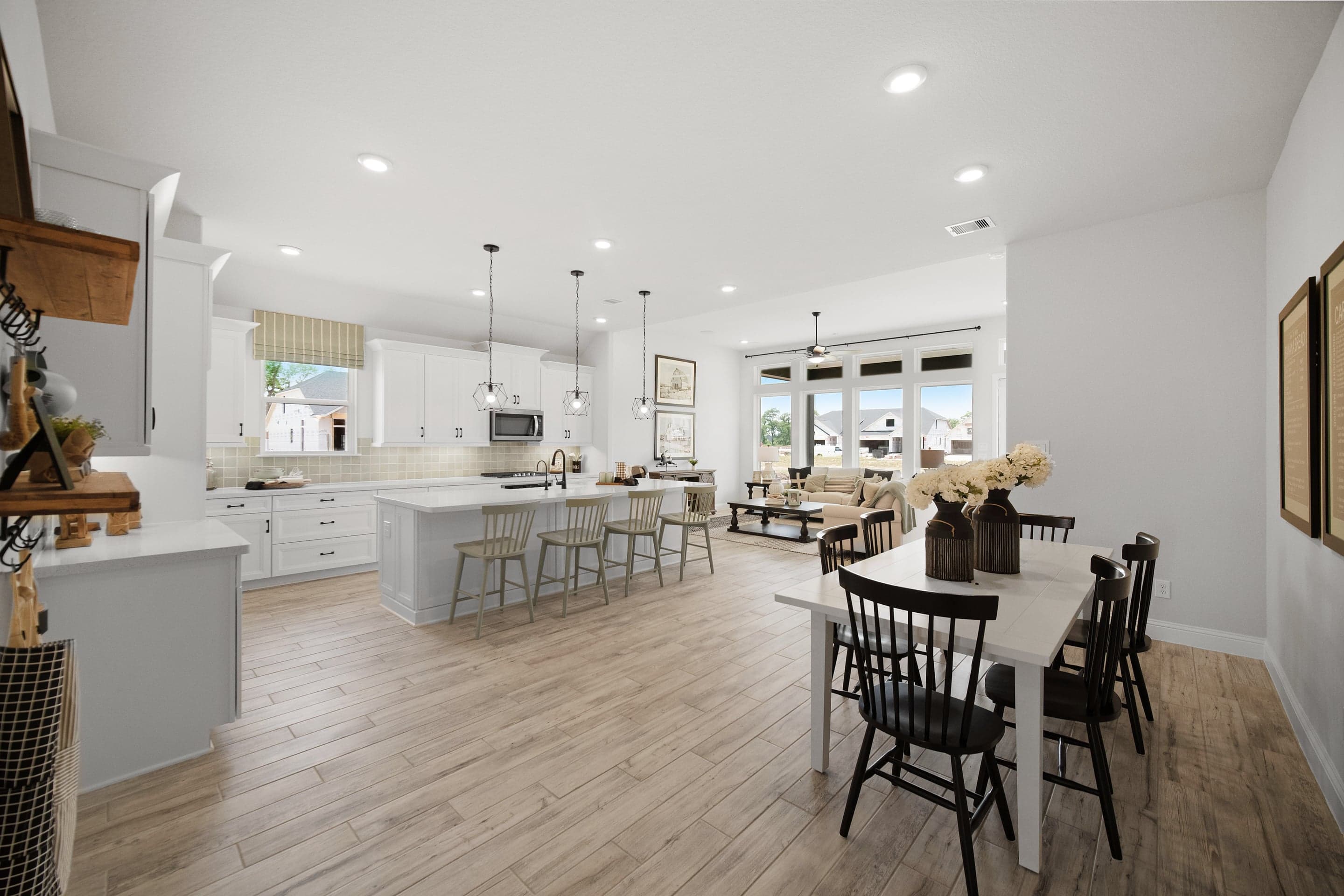 Sienna Kitchen and Dining Area