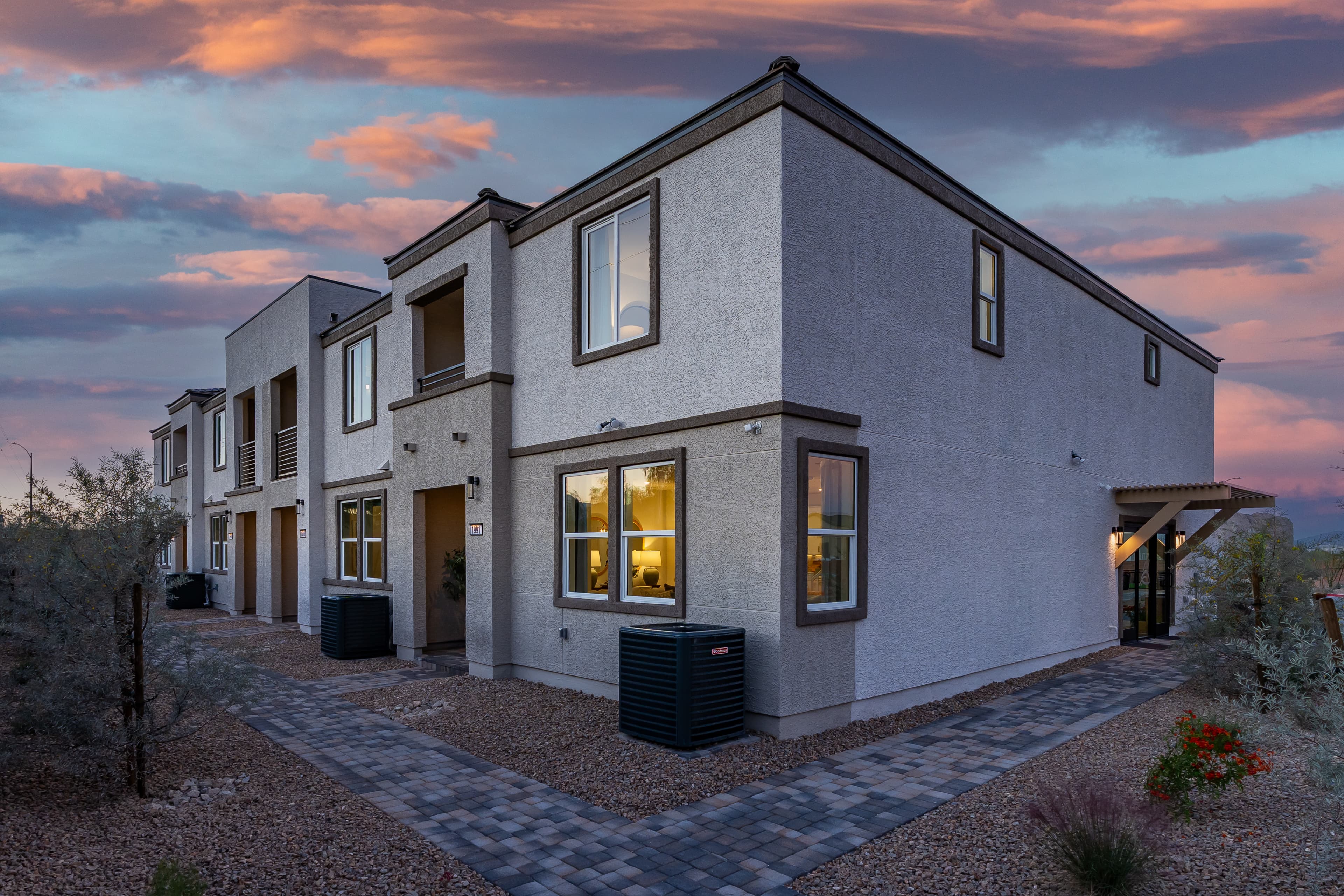 TOG08310-Edit.jpg